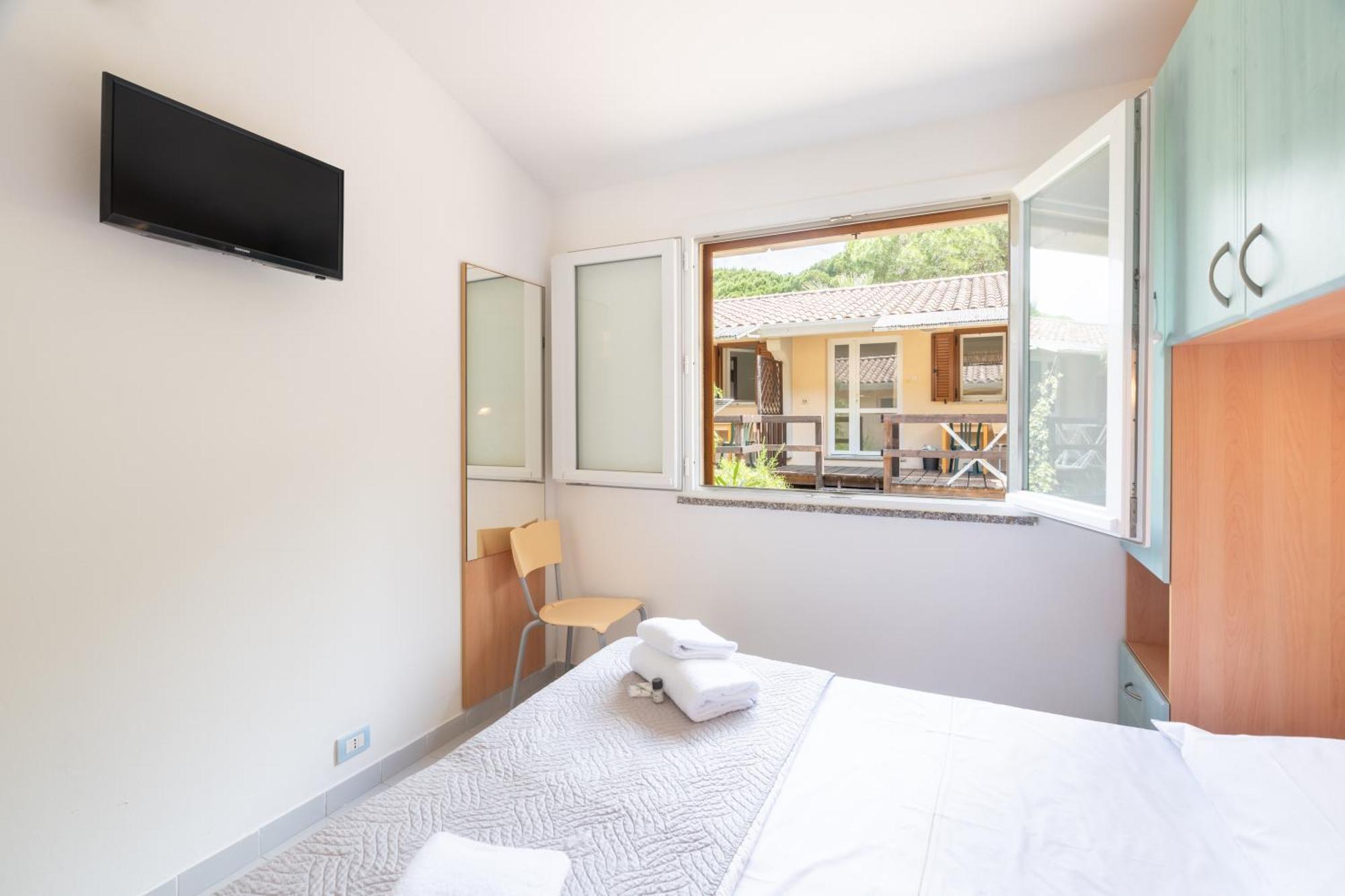 Aparthotel Golfo Di Maremma Village 2*